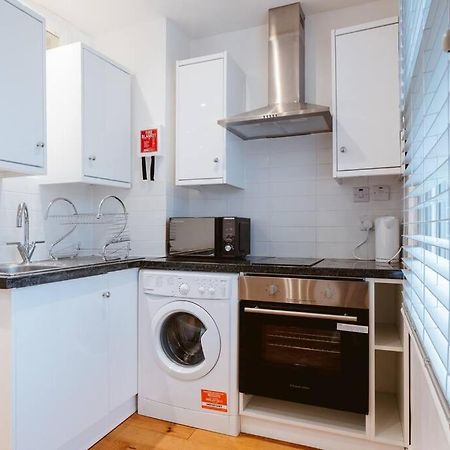 Your Lovely Studio Flat- West3 Londen Buitenkant foto